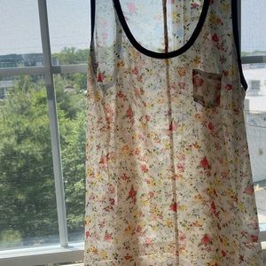 BCBG generation floral tank with small pocket